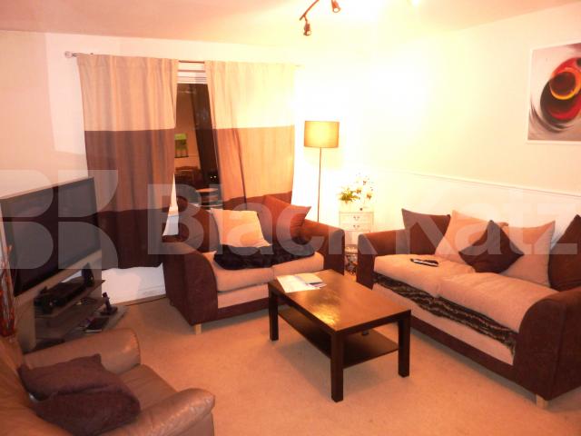 			NEW INSTRUCTION!, 2 Bedroom, 1 bath, 1 reception Flat			 Bunning Way, CALEDONIAN ROAD 